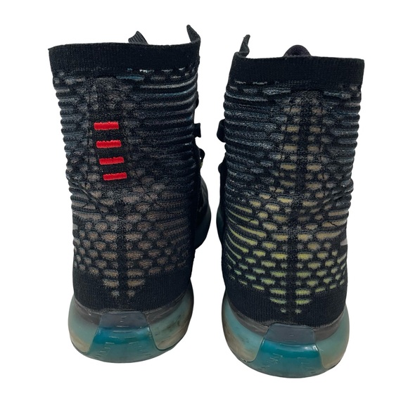 Nike Kobe 10 Elite Commander Size 10 Black Sneakers (Retail Price $300) - Picture 4 of 8